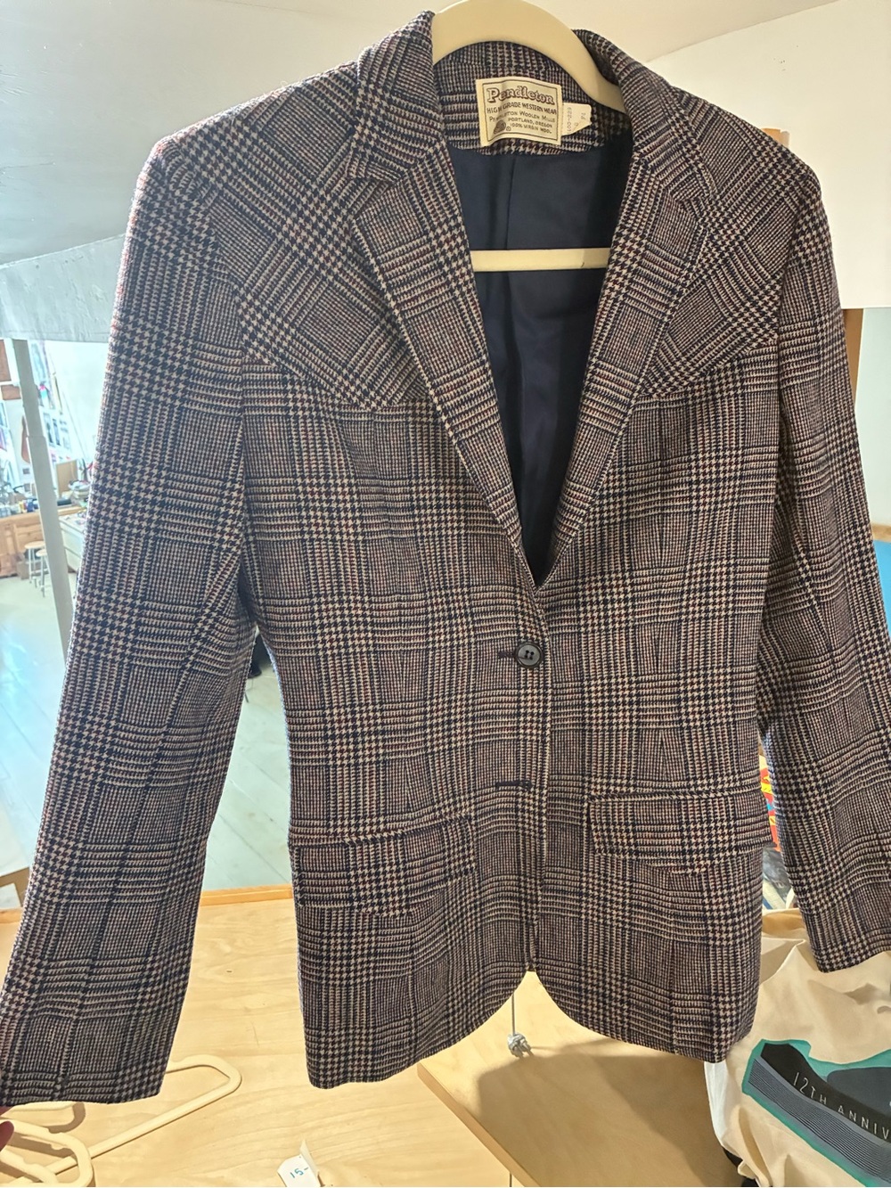 Vintage women’s wool Pendleton navy and brown/burgundy Glen Plaid Wool Blazer